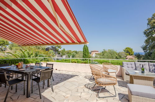 Photo 11 - Maison de 4 chambres à Roquebrune-sur-Argens avec piscine privée et vues à la mer