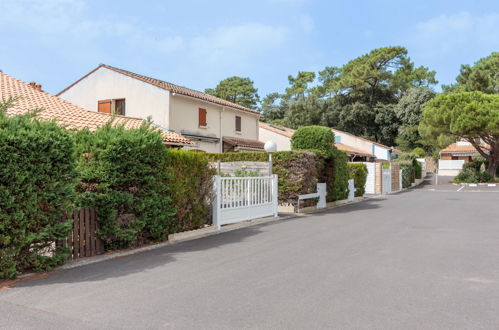 Photo 17 - Maison de 2 chambres à Les Mathes avec terrasse et vues à la mer