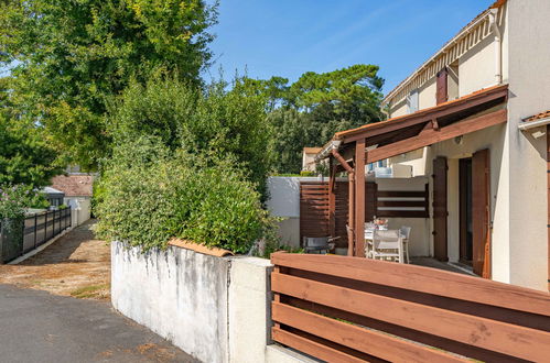 Photo 15 - Maison de 2 chambres à Les Mathes avec terrasse et vues à la mer