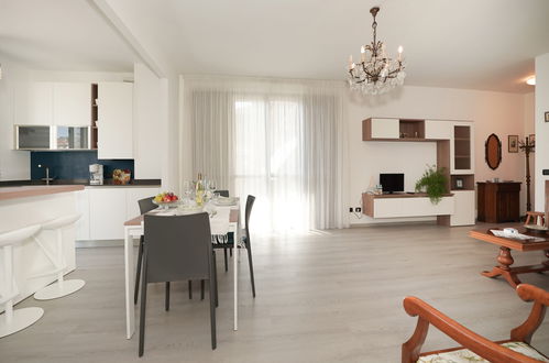 Foto 5 - Apartamento de 2 habitaciones en Luino