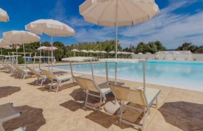Apartamento de 2 quartos em Badesi com piscina e jardim - Foto 5