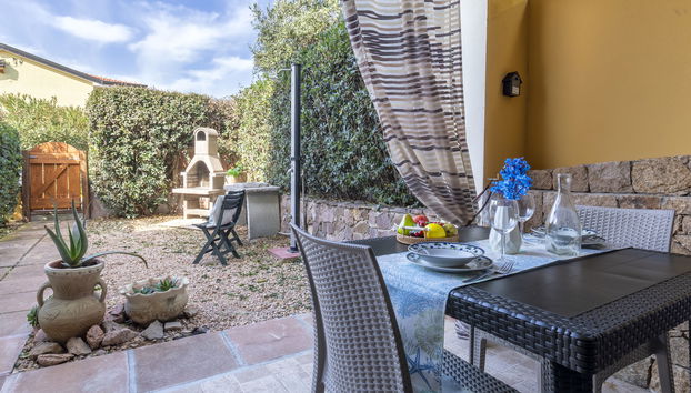 Appartamento con 2 camere da letto a Badesi con piscina e giardino - Foto 4