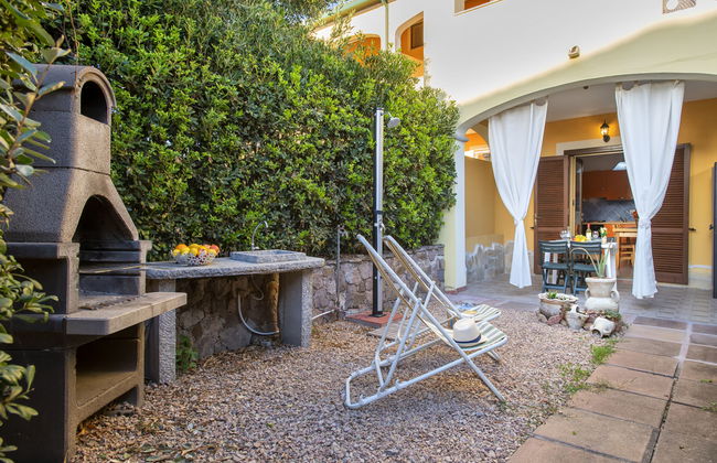 Apartamento de 2 quartos em Badesi com piscina e jardim - Foto 26