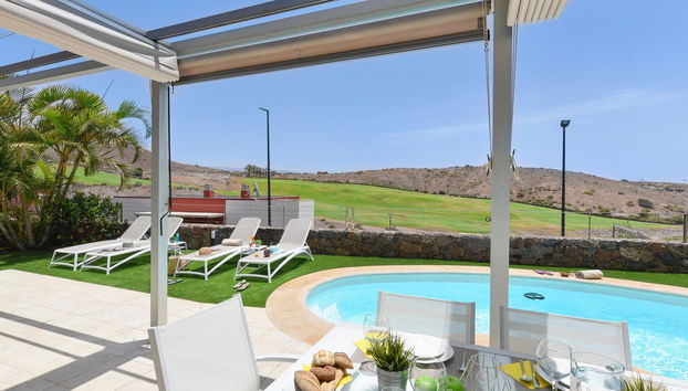 2 bedroom House in San Bartolomé de Tirajana with private pool and garden - Photo 2
