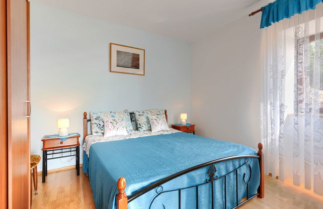 Apartamento de 2 quartos em Labin com jardim e terraço - Foto 24