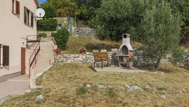 Apartamento de 2 quartos em Labin com jardim e terraço - Foto 5