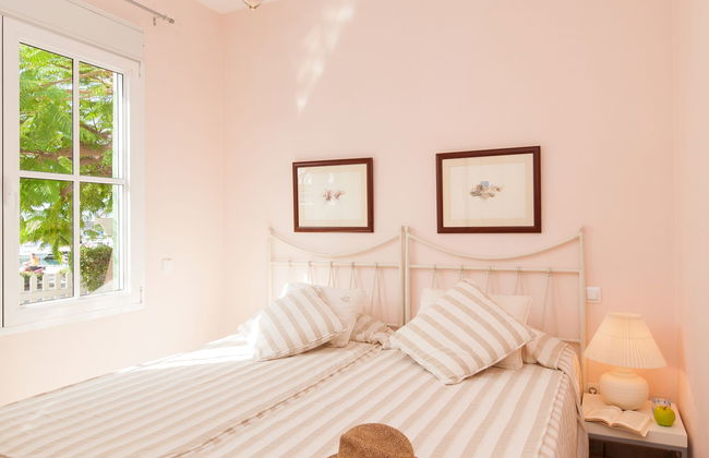 4 bedroom House in San Bartolomé de Tirajana with swimming pool and garden - Photo 11
