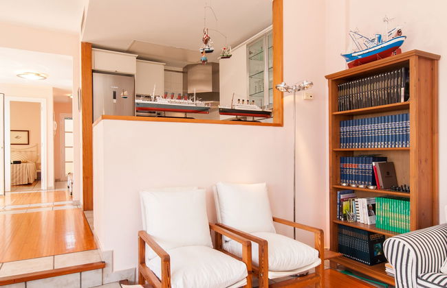 4 bedroom House in San Bartolomé de Tirajana with swimming pool and garden - Photo 9