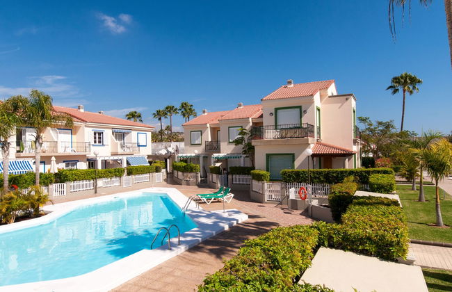 4 bedroom House in San Bartolomé de Tirajana with swimming pool and garden - Photo 17