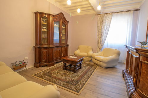 Photo 16 - 3 bedroom Apartment in Cortona with swimming pool and garden