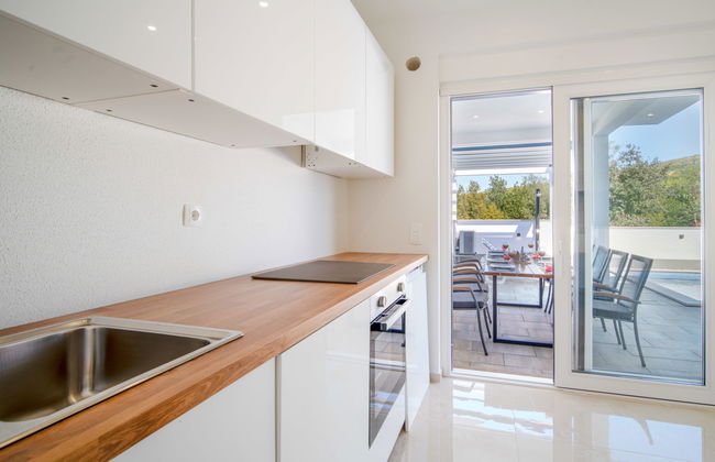 Casa de 6 quartos em Crikvenica com piscina privada e jardim - Foto 28