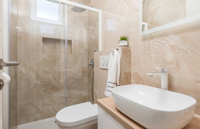 Casa de 6 quartos em Crikvenica com piscina privada e jardim - Foto 57