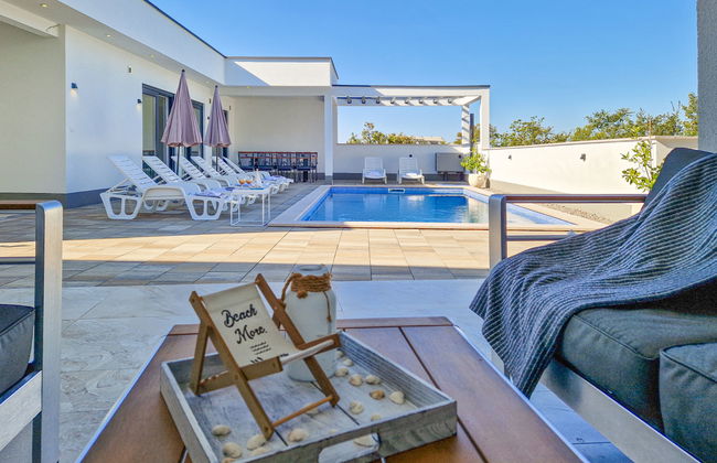 Casa de 6 quartos em Crikvenica com piscina privada e jardim - Foto 31