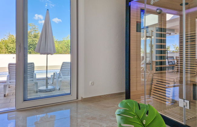 Casa de 6 quartos em Crikvenica com piscina privada e jardim - Foto 34