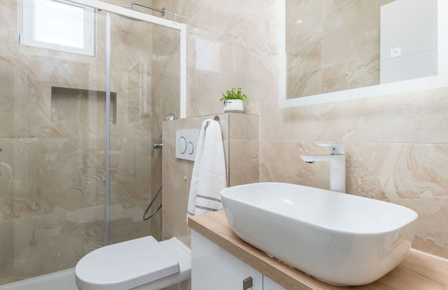 Casa de 6 quartos em Crikvenica com piscina privada e jardim - Foto 52