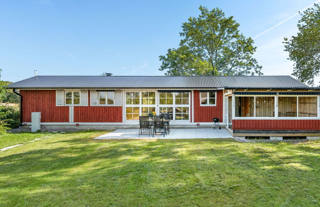 Casa de 4 quartos em Tjärby com jardim - Foto 1