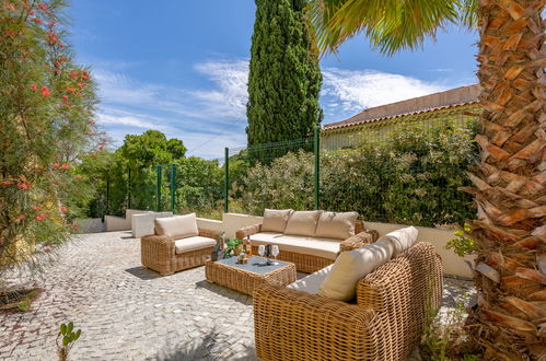 Photo 28 - 4 bedroom House in Roquebrune-sur-Argens with private pool and garden