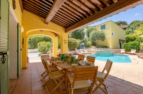 Foto 30 - Haus mit 4 Schlafzimmern in Roquebrune-sur-Argens mit privater pool und garten