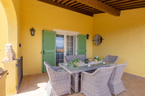 Photo 26 - Maison de 4 chambres à Roquebrune-sur-Argens avec piscine privée et jardin