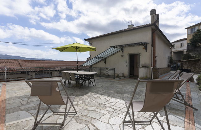 Casa de 4 quartos em Pontedassio com terraço - Foto 2