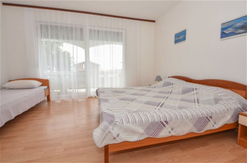 Foto 8 - Appartamento con 2 camere da letto a Vir con piscina e vista mare