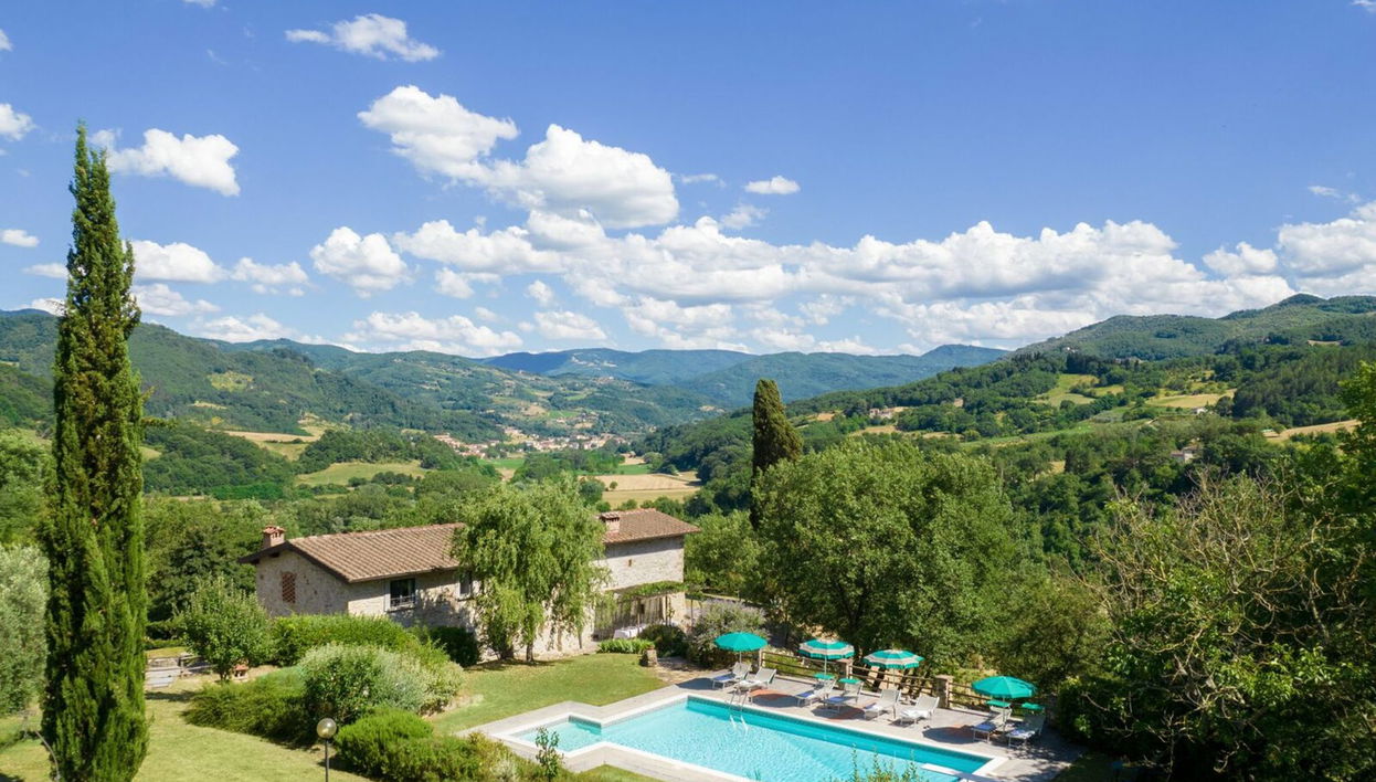 8 bedroom House in Vicchio with private pool and garden - Photo 1