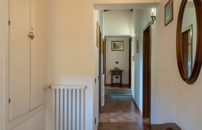 8 bedroom House in Vicchio with private pool and garden - Photo 17