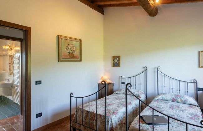 8 bedroom House in Vicchio with private pool and garden - Photo 24