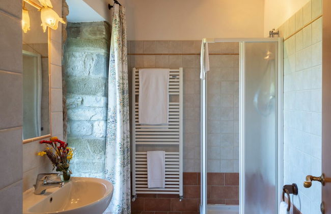 8 bedroom House in Vicchio with private pool and garden - Photo 26