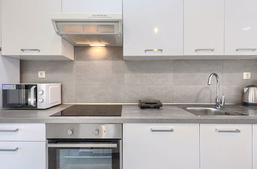Foto 15 - Casa de 3 quartos em Višnjan com piscina privada e jardim