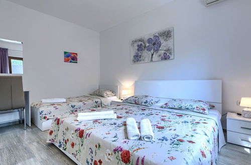 Foto 34 - Casa de 3 quartos em Višnjan com piscina privada e jardim