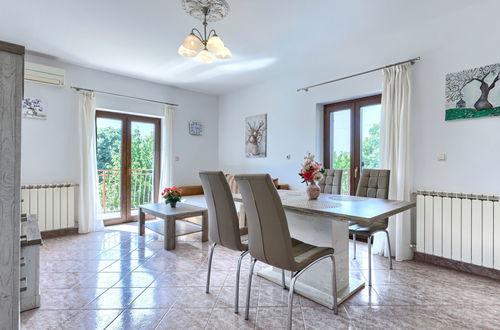 Foto 22 - Casa de 3 quartos em Višnjan com piscina privada e jardim