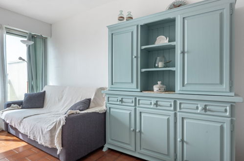 Foto 10 - Apartment mit 1 Schlafzimmer in Canet-en-Roussillon mit terrasse und blick aufs meer