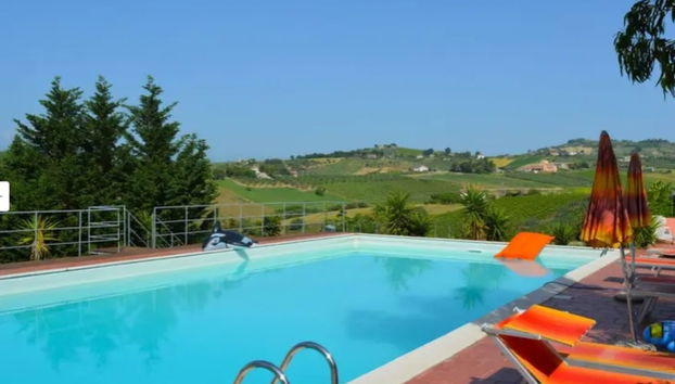 Apartamento de 3 quartos em Città Sant'Angelo com piscina e jardim - Foto 2