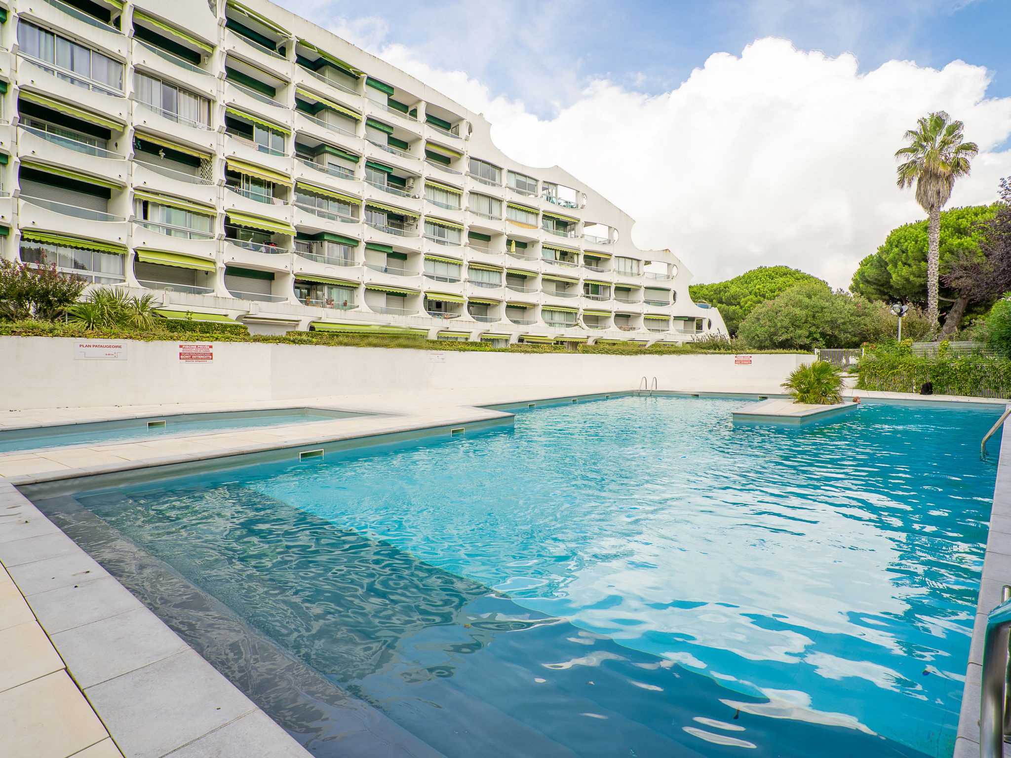 Foto 1 - Apartment mit 1 Schlafzimmer in La Grande-Motte mit schwimmbad und blick aufs meer