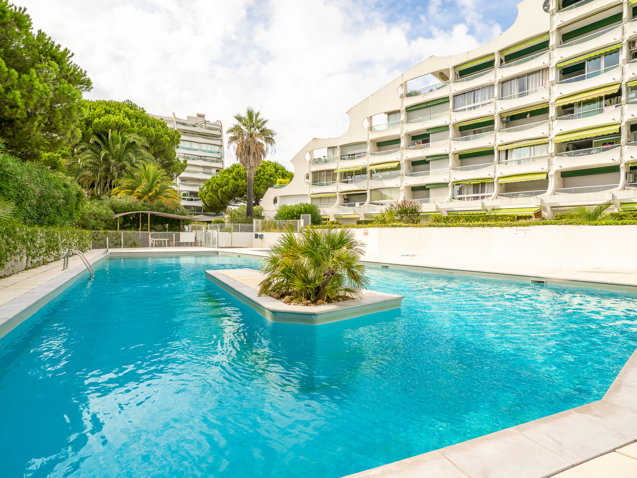 Foto 1 - Apartment in La Grande-Motte mit schwimmbad und blick aufs meer