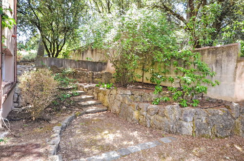 Foto 40 - Apartment mit 1 Schlafzimmer in Fuveau mit schwimmbad und garten
