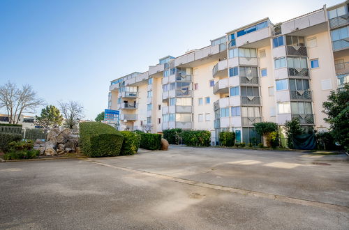 Foto 23 - Appartamento con 1 camera da letto a Le Grau-du-Roi con piscina e vista mare