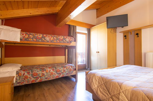 Foto 23 - Apartamento de 10 quartos em Soraga di Fassa com sauna