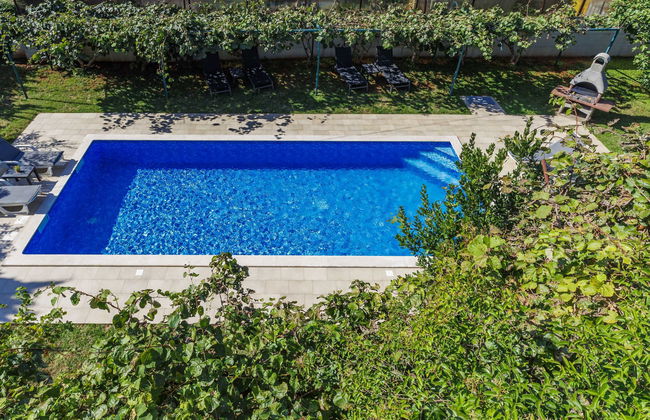 Casa de 7 quartos em Umag com piscina privada e jardim - Foto 37