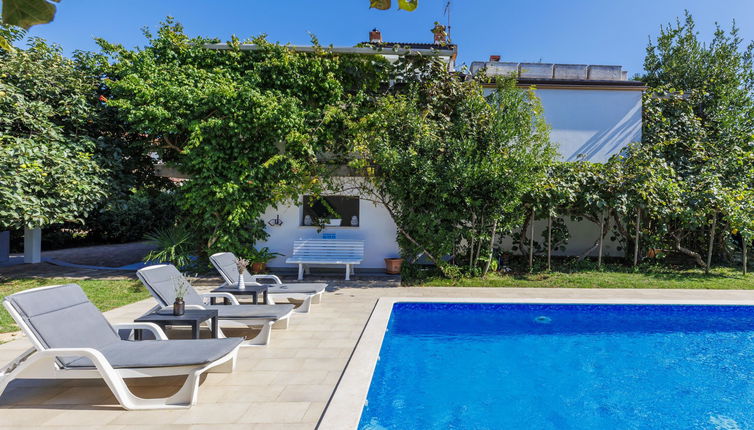 Photo 1 - 7 bedroom House in Umag with private pool and garden