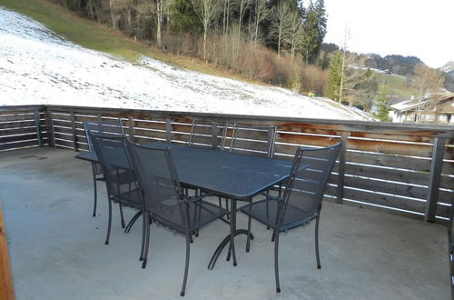 Foto 4 - Apartment mit 5 Schlafzimmern in Zweisimmen