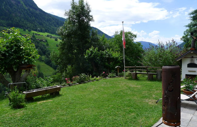 Casa de 4 quartos em Grengiols com jardim e terraço - Foto 13