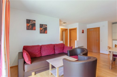 Foto 3 - Appartamento con 2 camere da letto a Sankt Margarethen im Lungau con vista sulle montagne