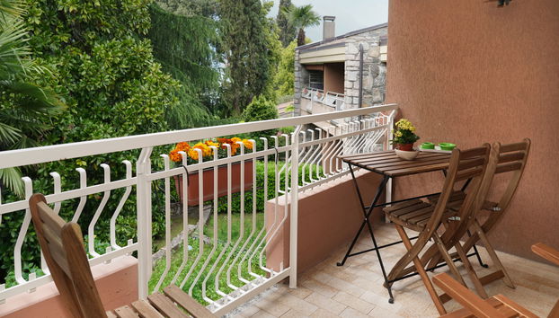 Apartment mit 1 Schlafzimmer in Porto Valtravaglia mit schwimmbad und garten - Foto 2
