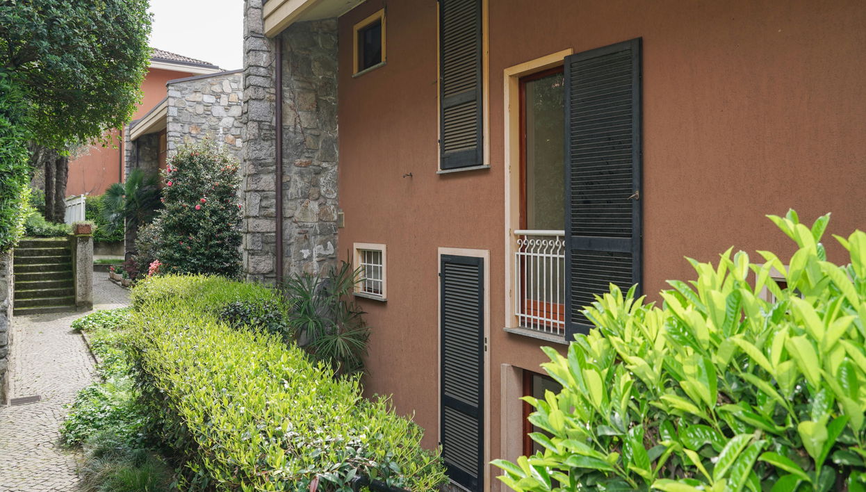 Apartment mit 1 Schlafzimmer in Porto Valtravaglia mit schwimmbad und garten - Foto 1