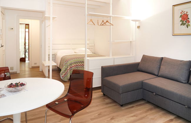 Apartamento de 1 quarto em Porto Valtravaglia com piscina e jardim - Foto 7