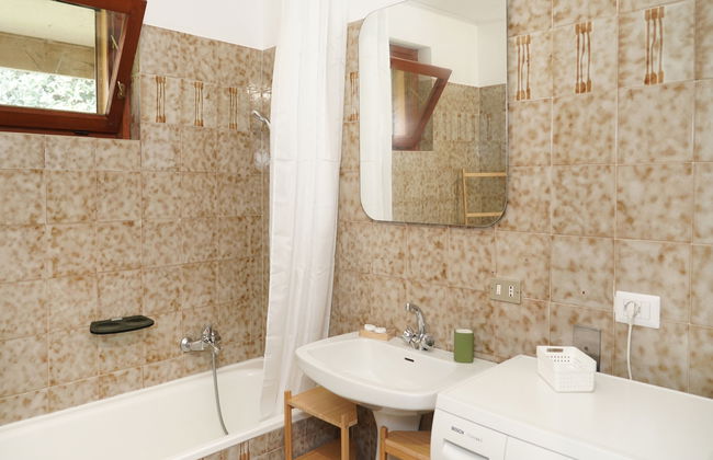 Apartamento de 1 quarto em Porto Valtravaglia com piscina e jardim - Foto 15