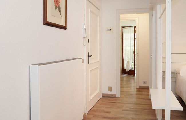 Apartamento de 1 quarto em Porto Valtravaglia com piscina e jardim - Foto 12