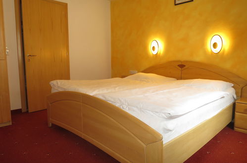 Foto 5 - Appartamento con 2 camere da letto a Sankt Anton am Arlberg